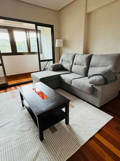 Muskiz Retreat, Playa 5 Mins, Wifi Gratis 0*,